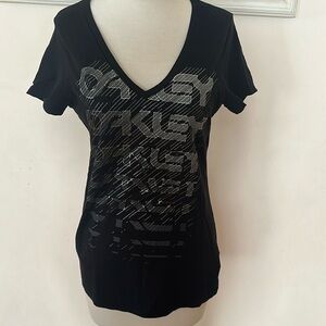 Oakley tee shirt. Size M.
